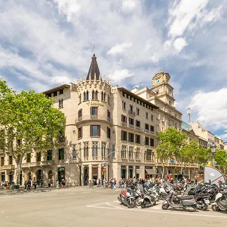 Unique - Placa Catalunya * Barcelona